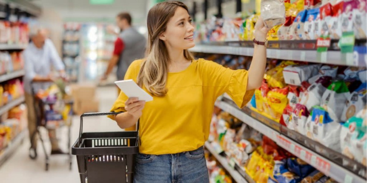 What Is It Like to Shop in Iceland and the USA?
