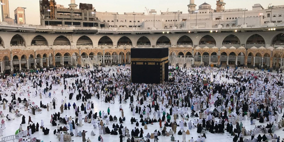 Trusted Hajj Packages Birmingham 2026 – Easy Booking